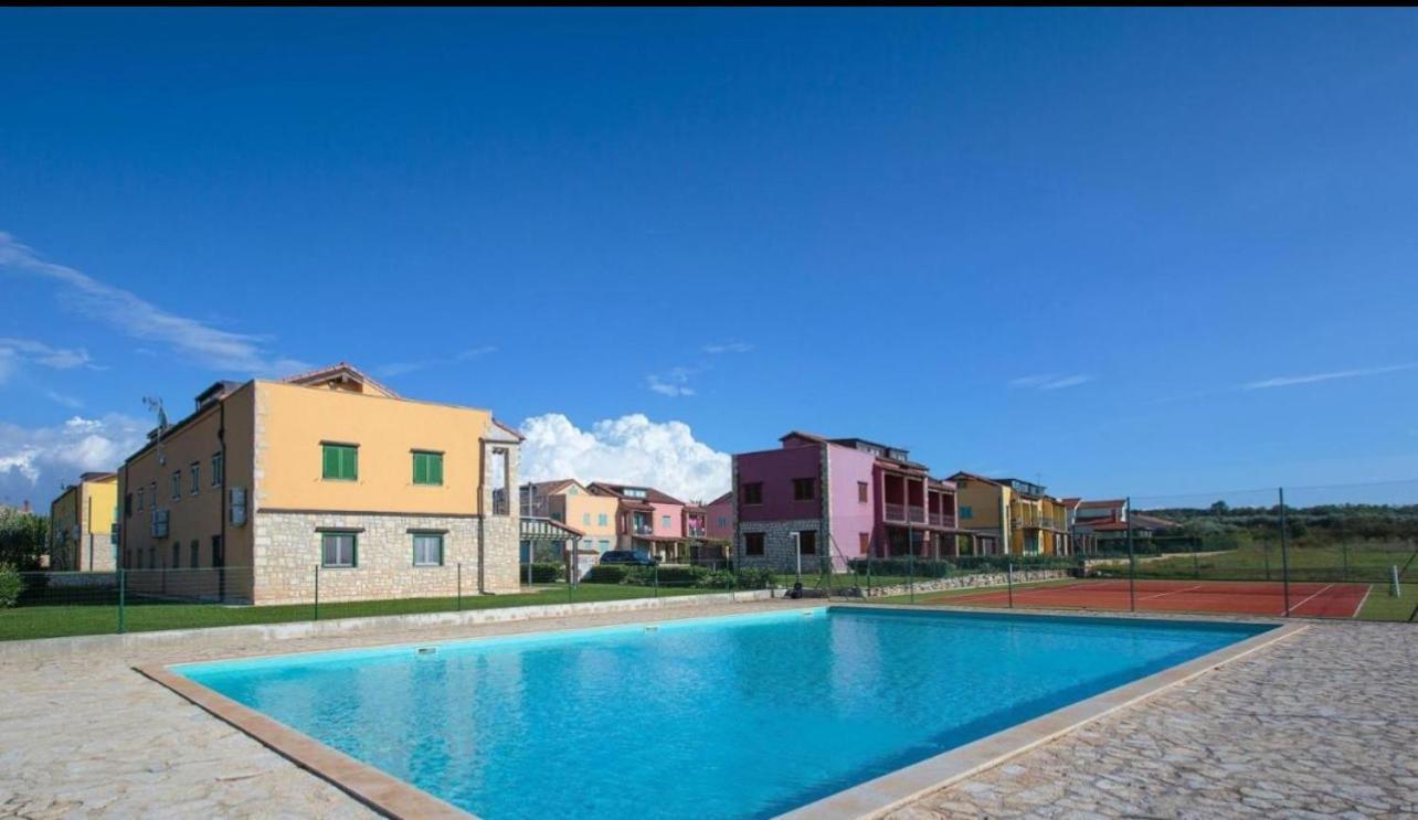 Apartment Aleks Tar-Vabriga المظهر الخارجي الصورة