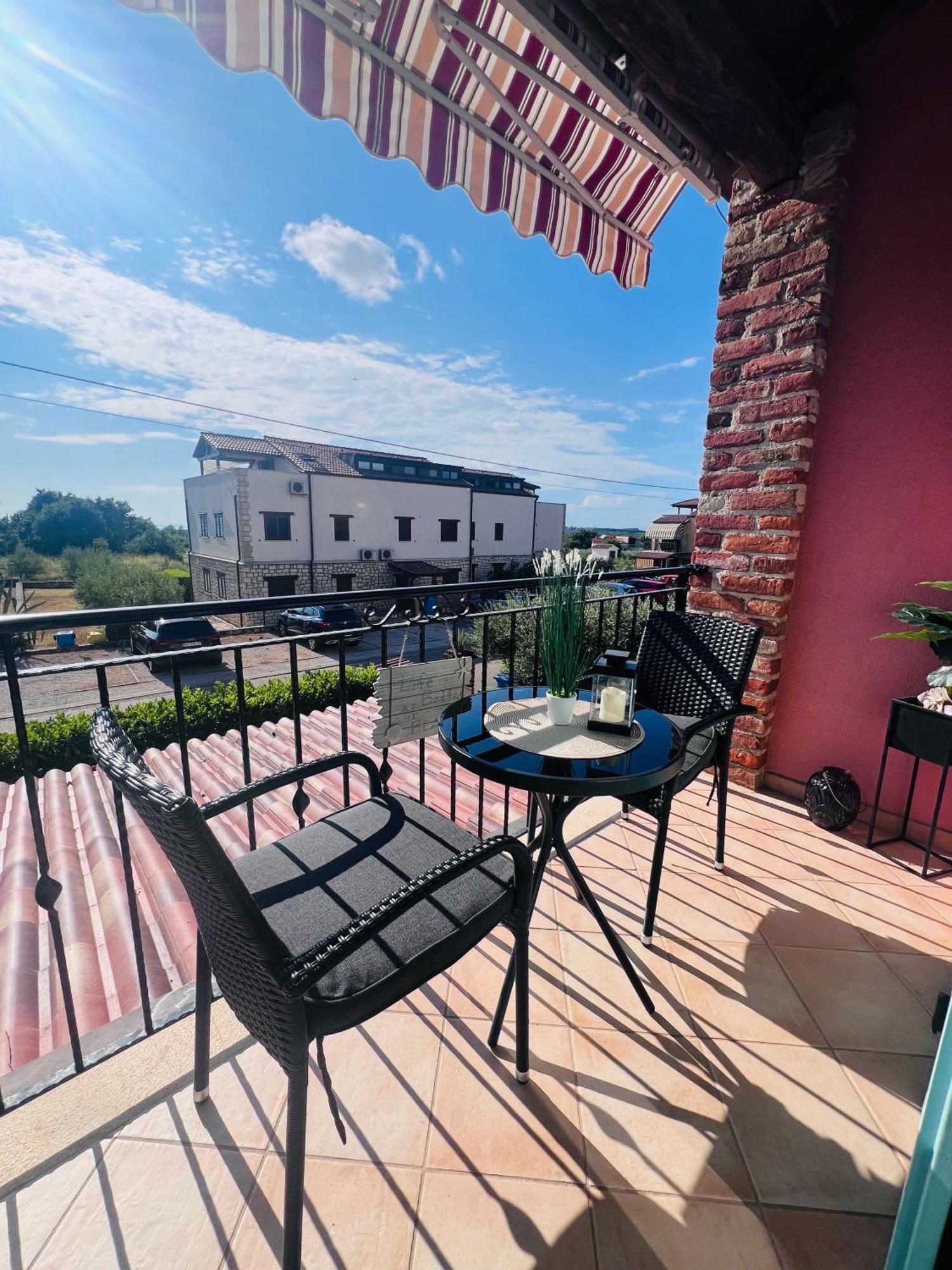 Apartment Aleks Tar-Vabriga المظهر الخارجي الصورة
